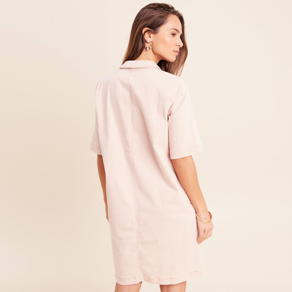 Robe courte droite en jean col chemise rose femme