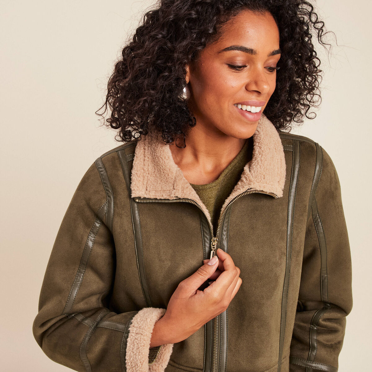 Manteau cintr&eacute; mi-long vert kaki femme