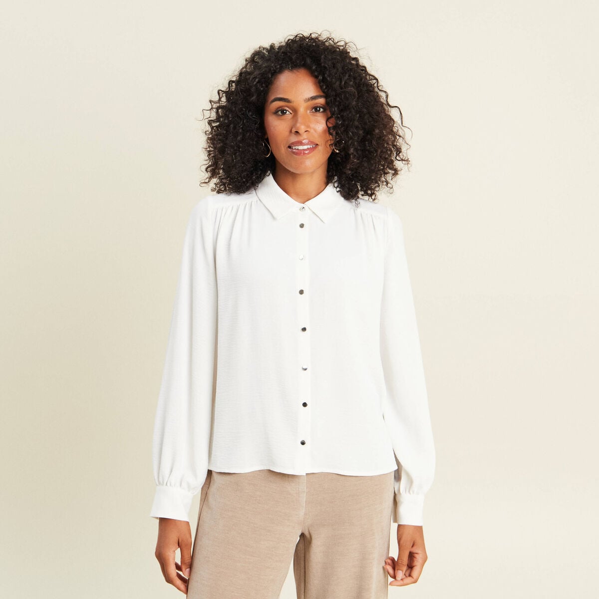 Chemise fluide manches longues ecru femme