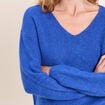 Pull col v bleu electrique femme