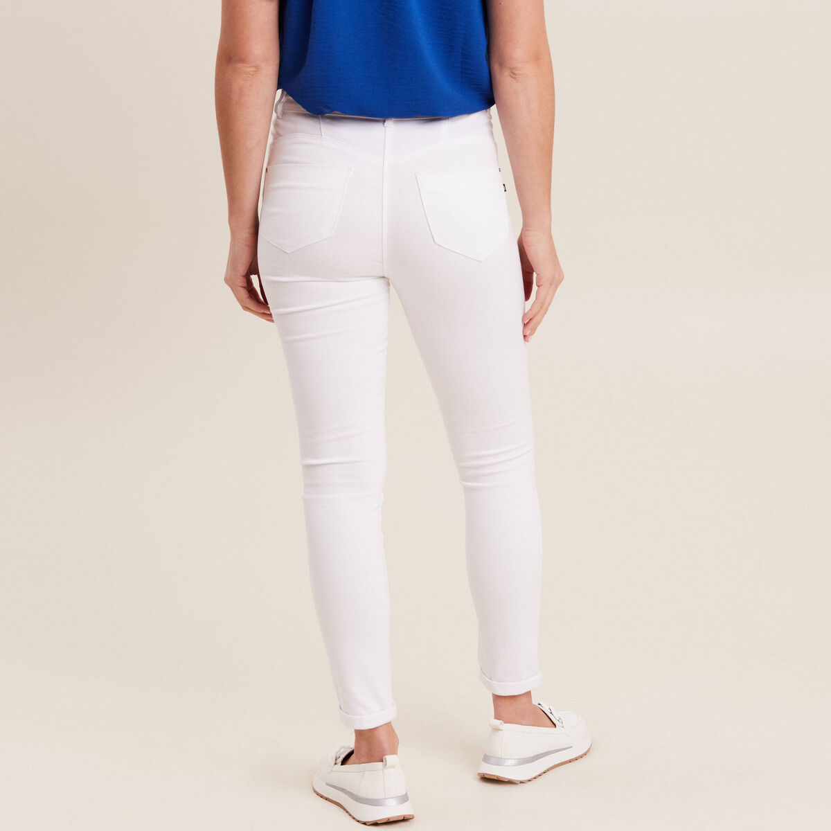 Jean coupe ajust&eacute;e 7/8&egrave;me blanc femme