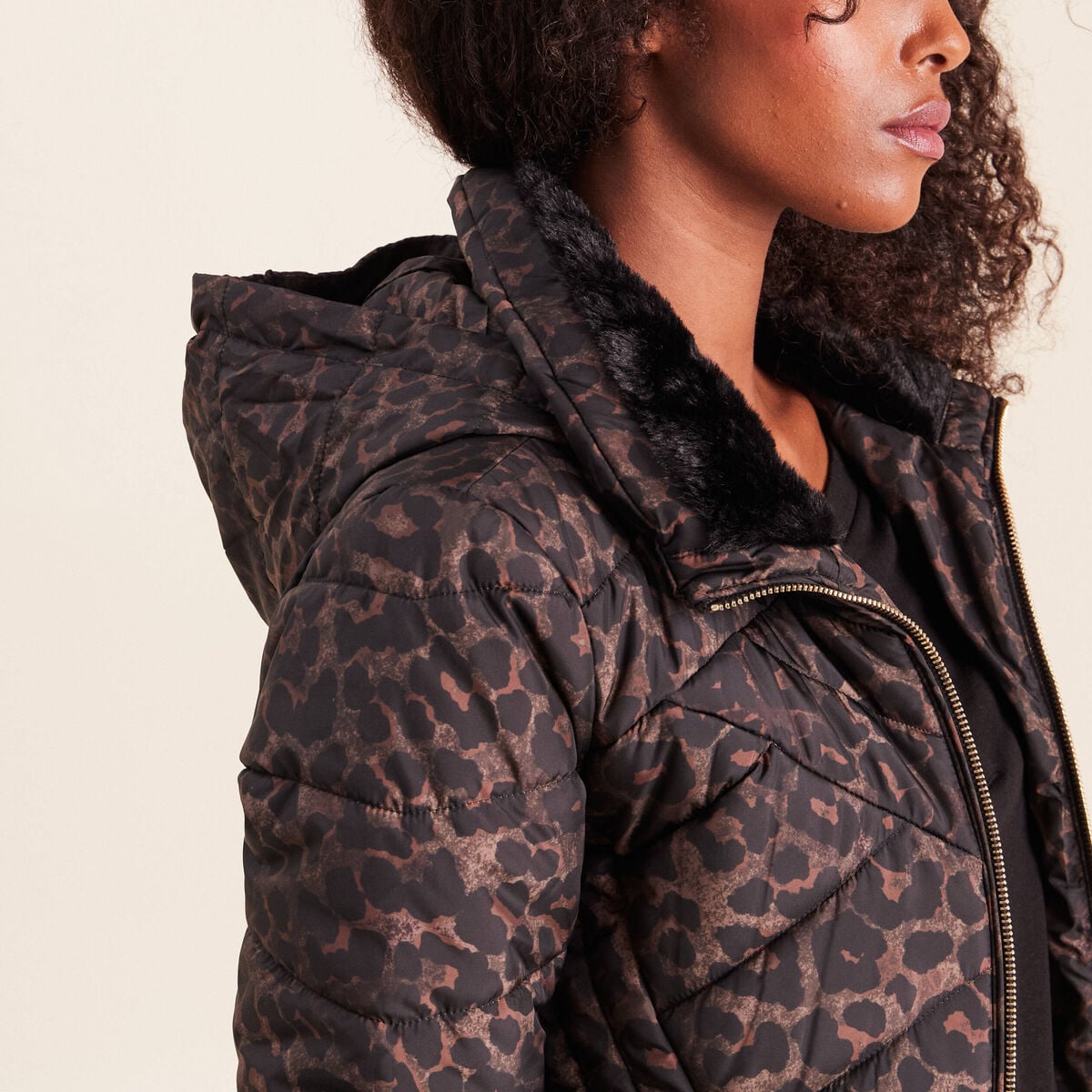 Doudoune d&eacute;perlante droite zipp&eacute;e marron femme