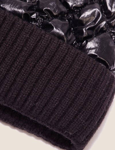 Bonnet matelass&eacute; &agrave; pompon noir femme
