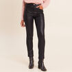 Pantalon iris&eacute; en similicuir noir femme
