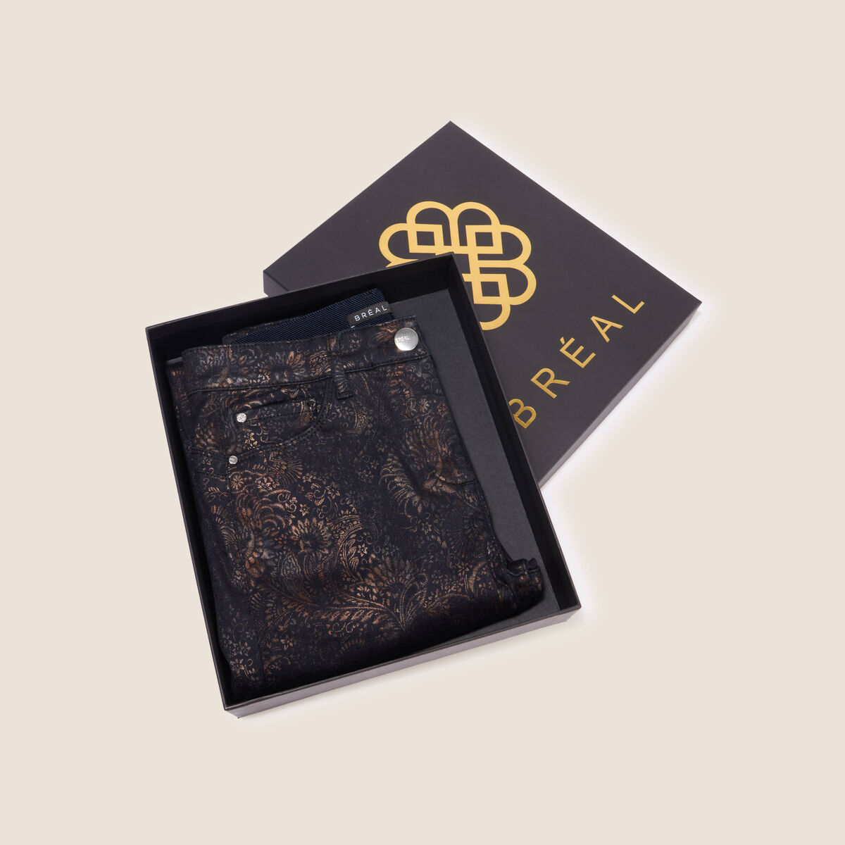 Pantalon magique L'Unique coupe ajust&eacute;e denim brut femme