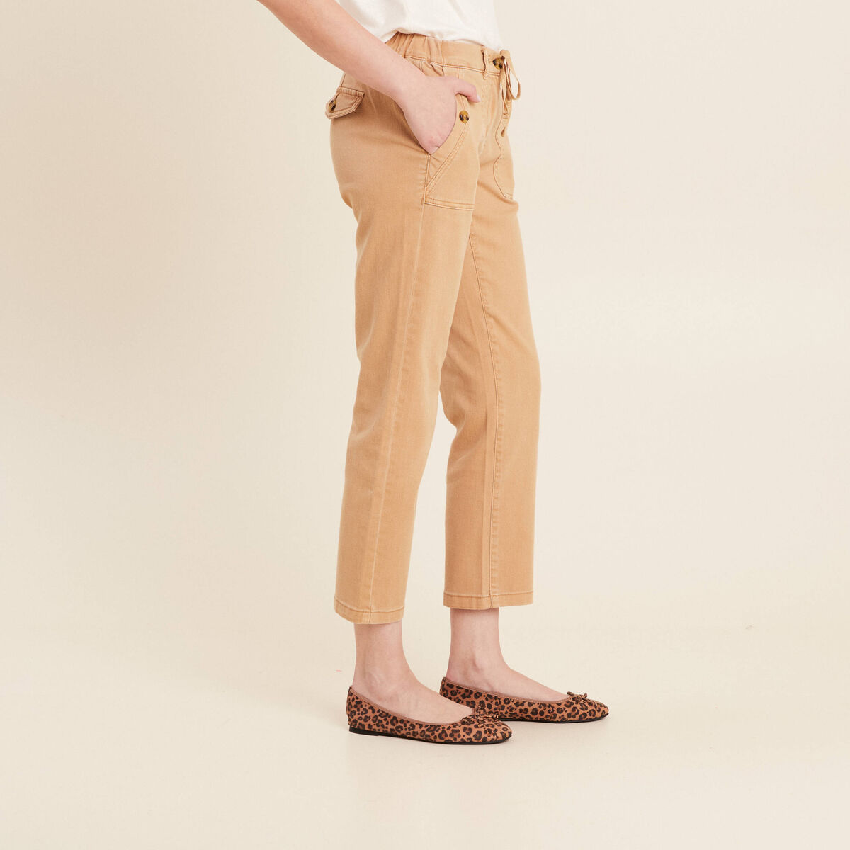 Jean ajusté 7/8ème marron clair femme