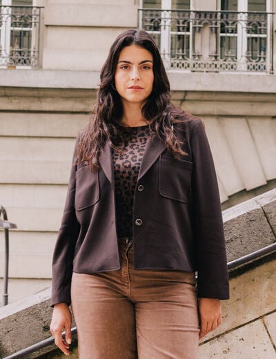veste cintr&eacute;e doubl&eacute;e avec capuche marron fonc&eacute; femme