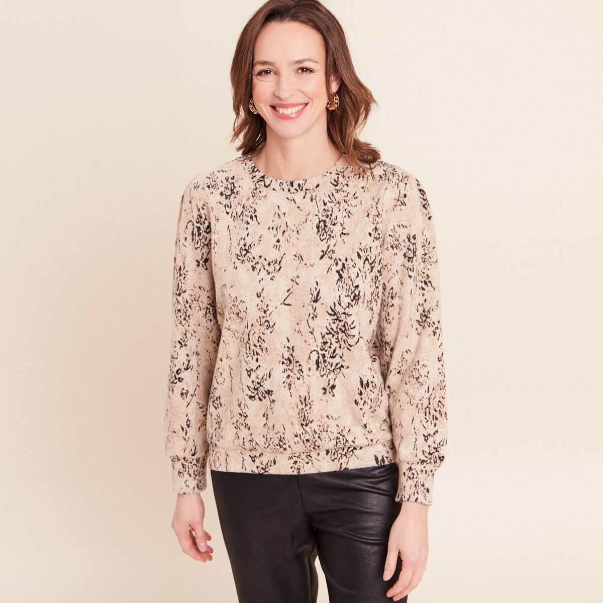 T-shirt court col rond manches longues beige femme