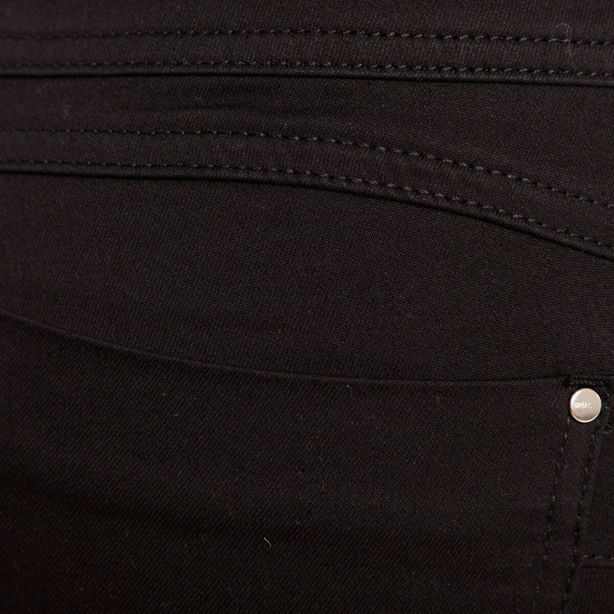 Pantalon magique Le Gainant ajust&eacute; denim noir femme