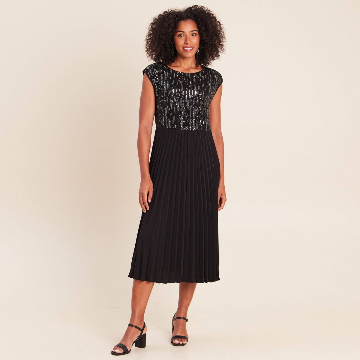 Robe midi &eacute;vas&eacute;e gris fonc&eacute; femme