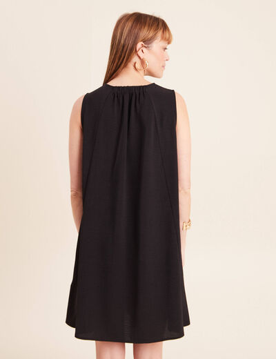 Robe courte &eacute;vas&eacute;e sans manches col rond noir femme