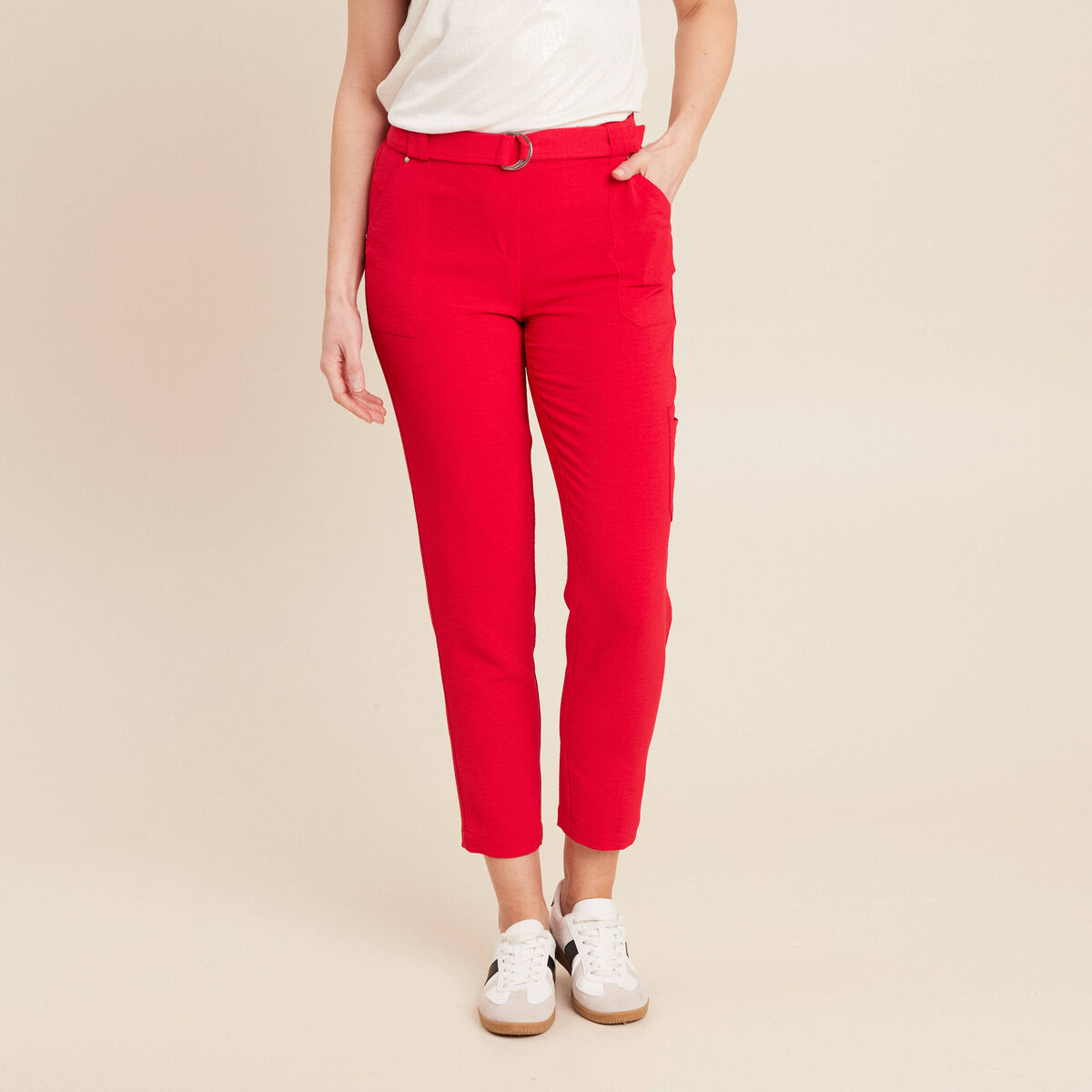 Pantalon flou ceintur&eacute; rouge femme