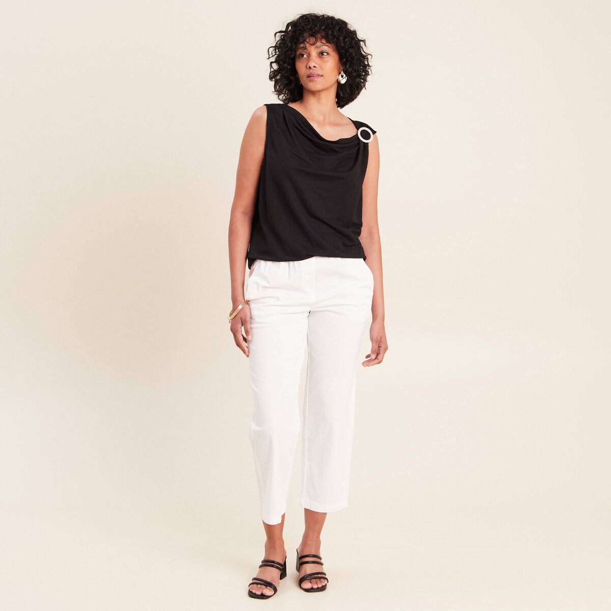 T-shirt col b&eacute;nitier noir femme