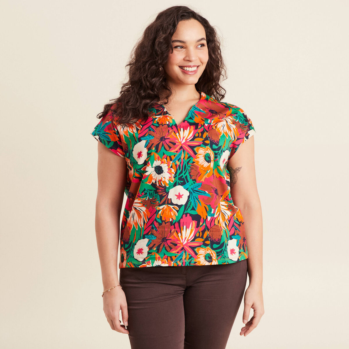 Top droit col tunisien bleu foncé femme