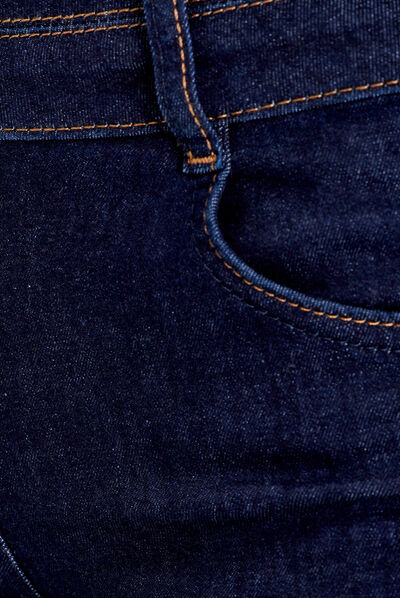 Jean ajusté avec clous denim brut femme