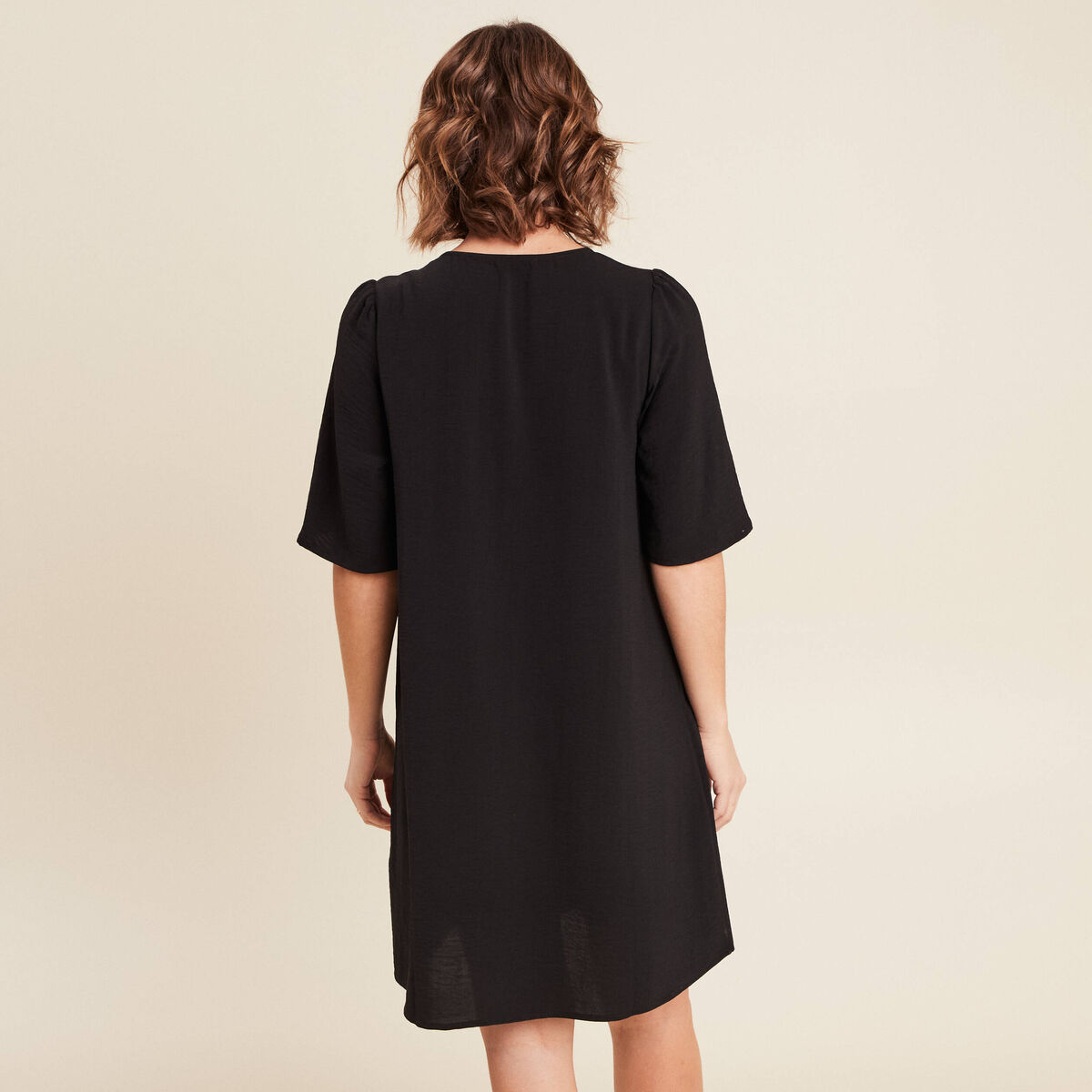 Robe évasée col en V noir femme