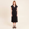 Robe &eacute;vas&eacute;e genou manches tr&egrave;s courtes noir femme