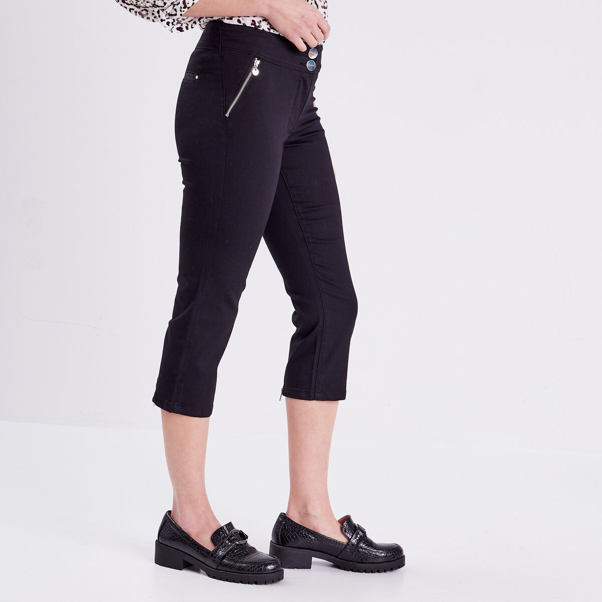 Pantacourt ajusté noir femme