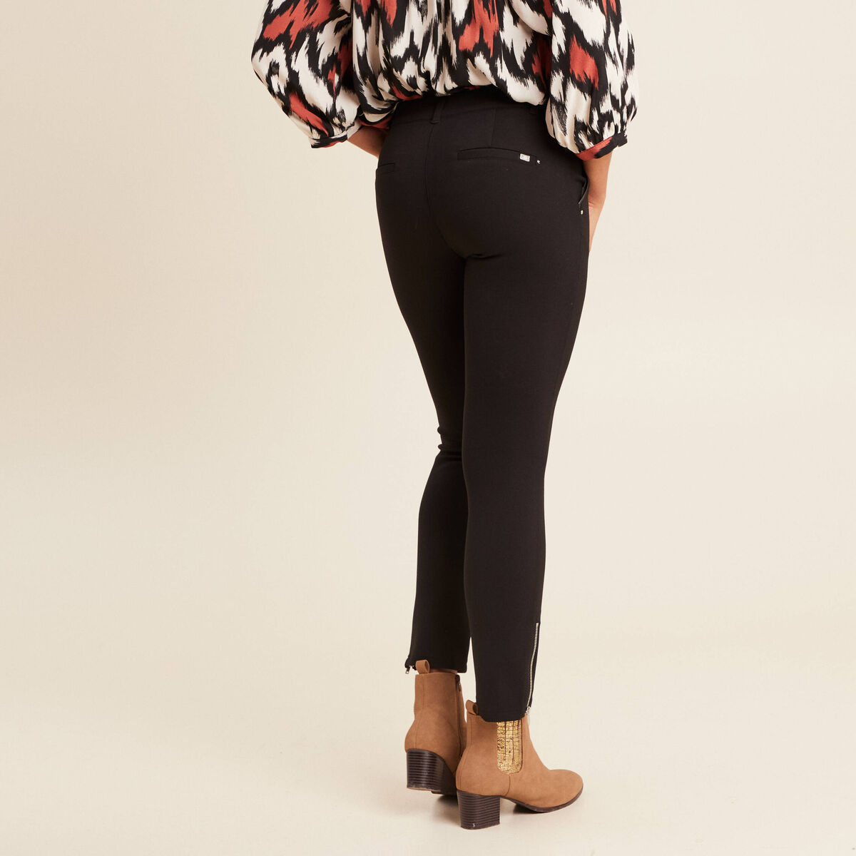 Pantalon ajusté détails zippés noir femme