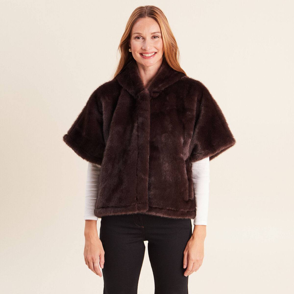 Poncho marron fonc&eacute; femme
