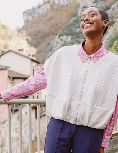 Veste col rond manches courtes doubl&eacute;e ecru femme