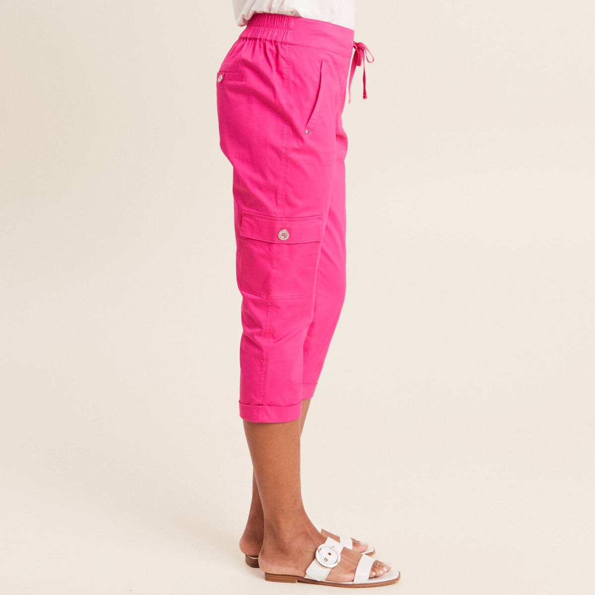 Pantacourt droit poches c&ocirc;t&eacute;s rose fushia femme
