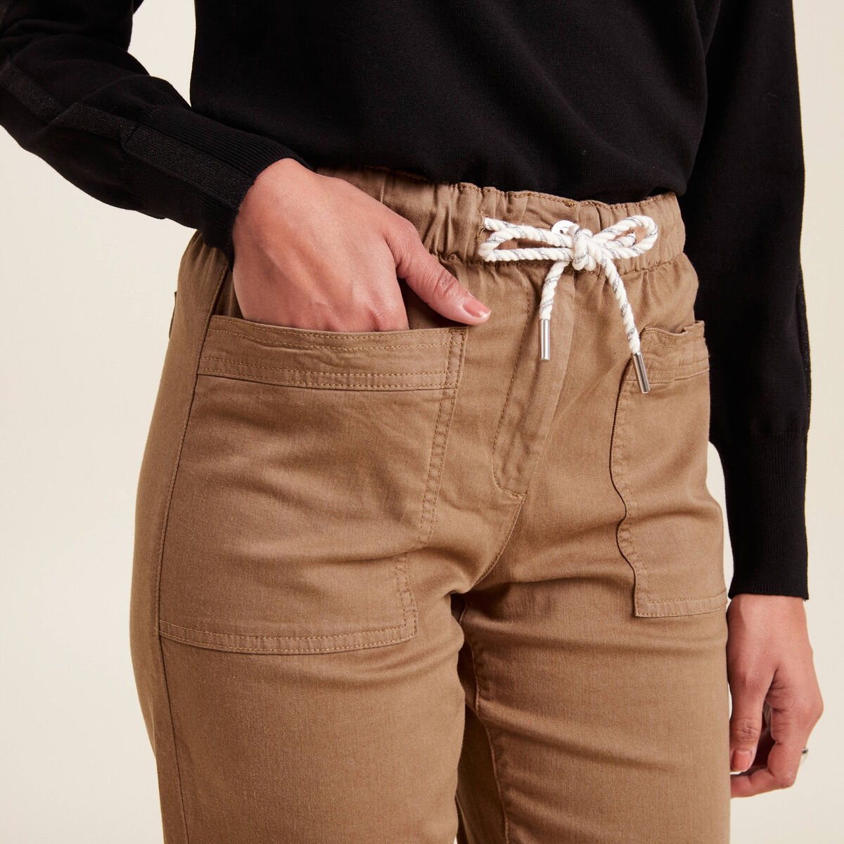 Pantalon coupe mom 7/8&egrave;me taupe femme