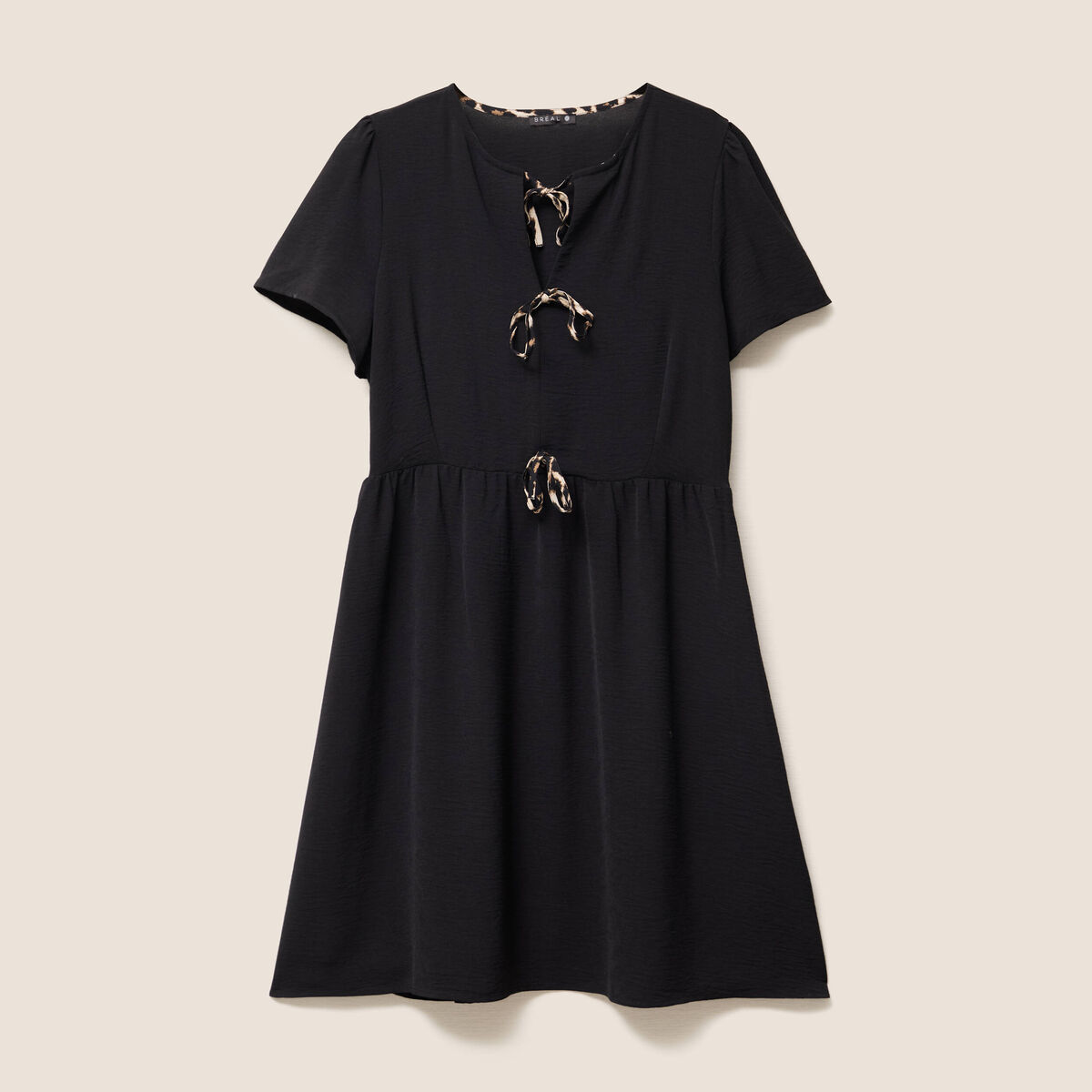 robe courte évasée col rond noir femme