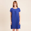 Robe courte &eacute;vas&eacute;e pliss&eacute;e col rond bleu fonc&eacute; femme