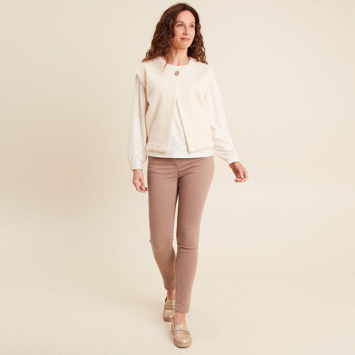Top dentelle col rond manches longues ecru femme