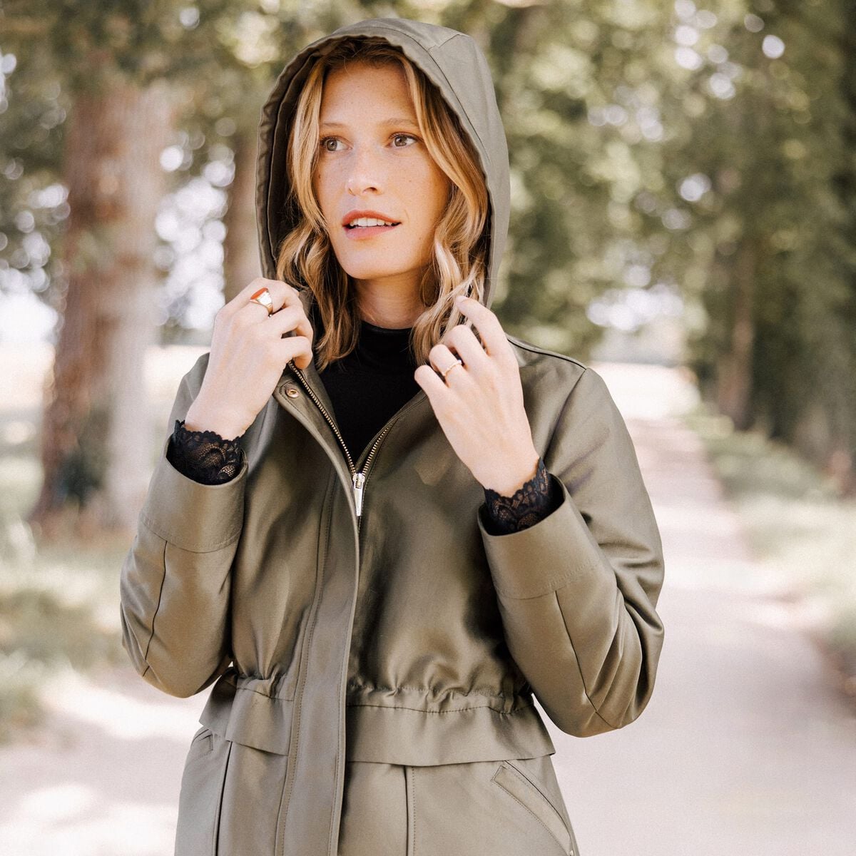 Parka 5 en 1 et veste cintr&eacute;e &agrave; capuche vert kaki femme