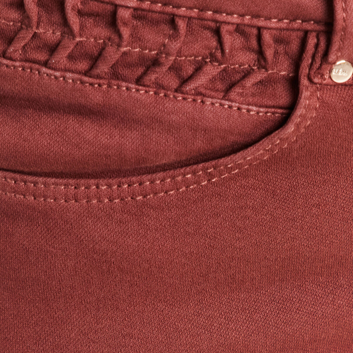 Jean coupe ajust&eacute;e taille bascul&eacute;e marron femme
