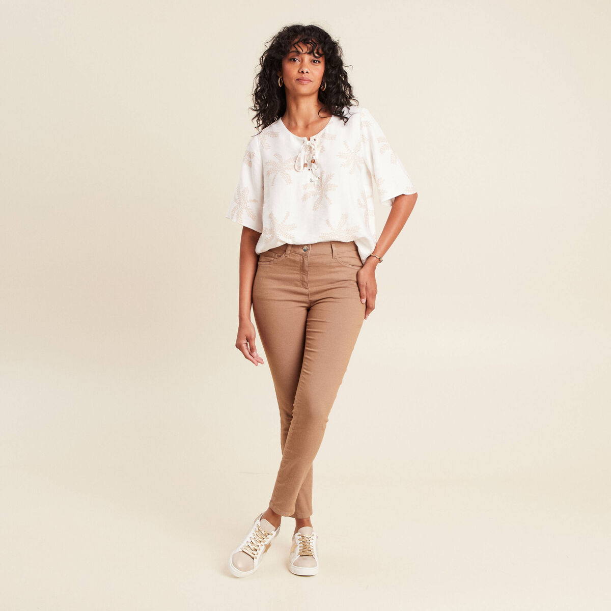 Pantalon magique Le L&eacute;ger coupe ajust&eacute;e marron femme