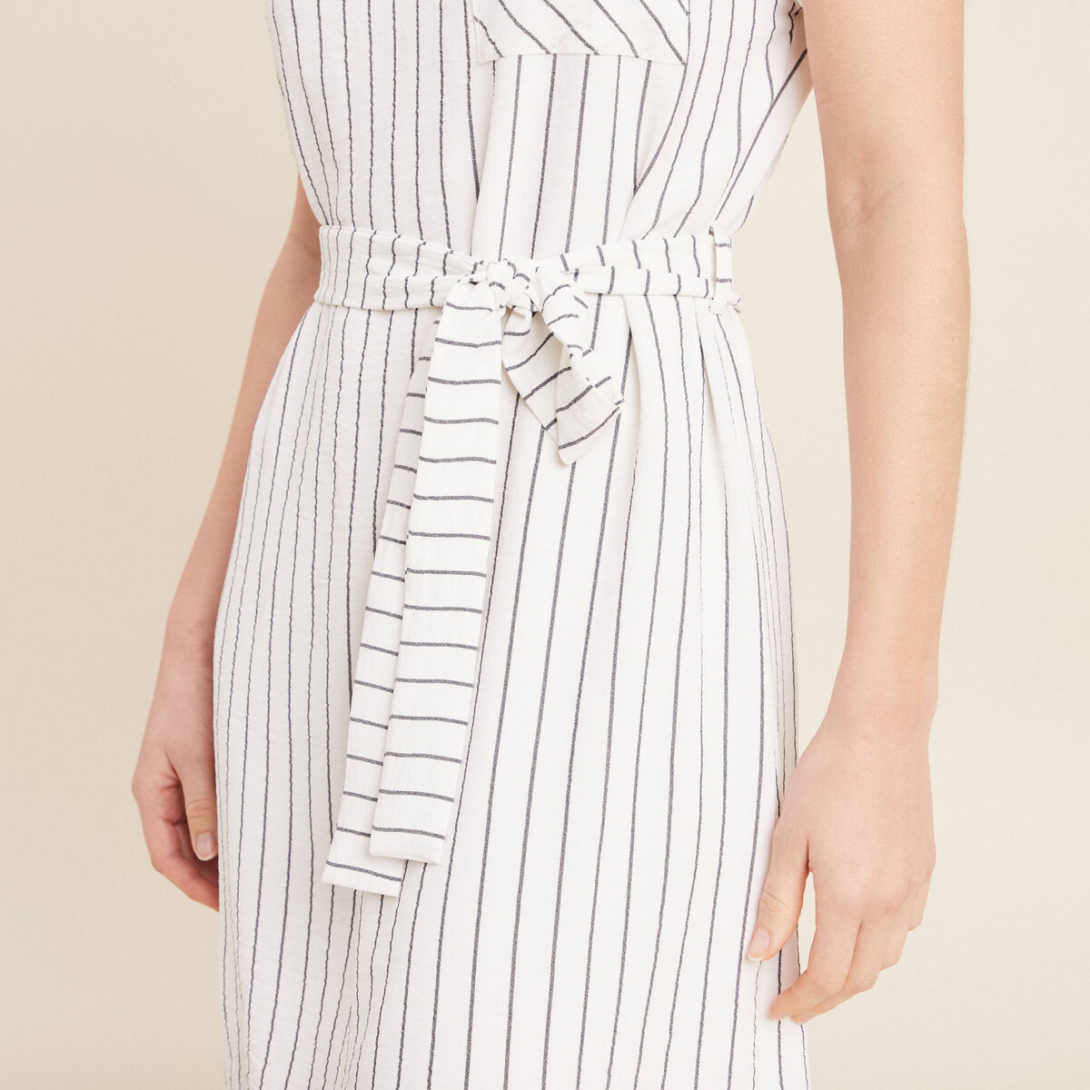 Robe droite courte doublée gris foncé femme