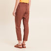 Pantalon coupe chino en lin ceintur&eacute; marron fonc&eacute; femme