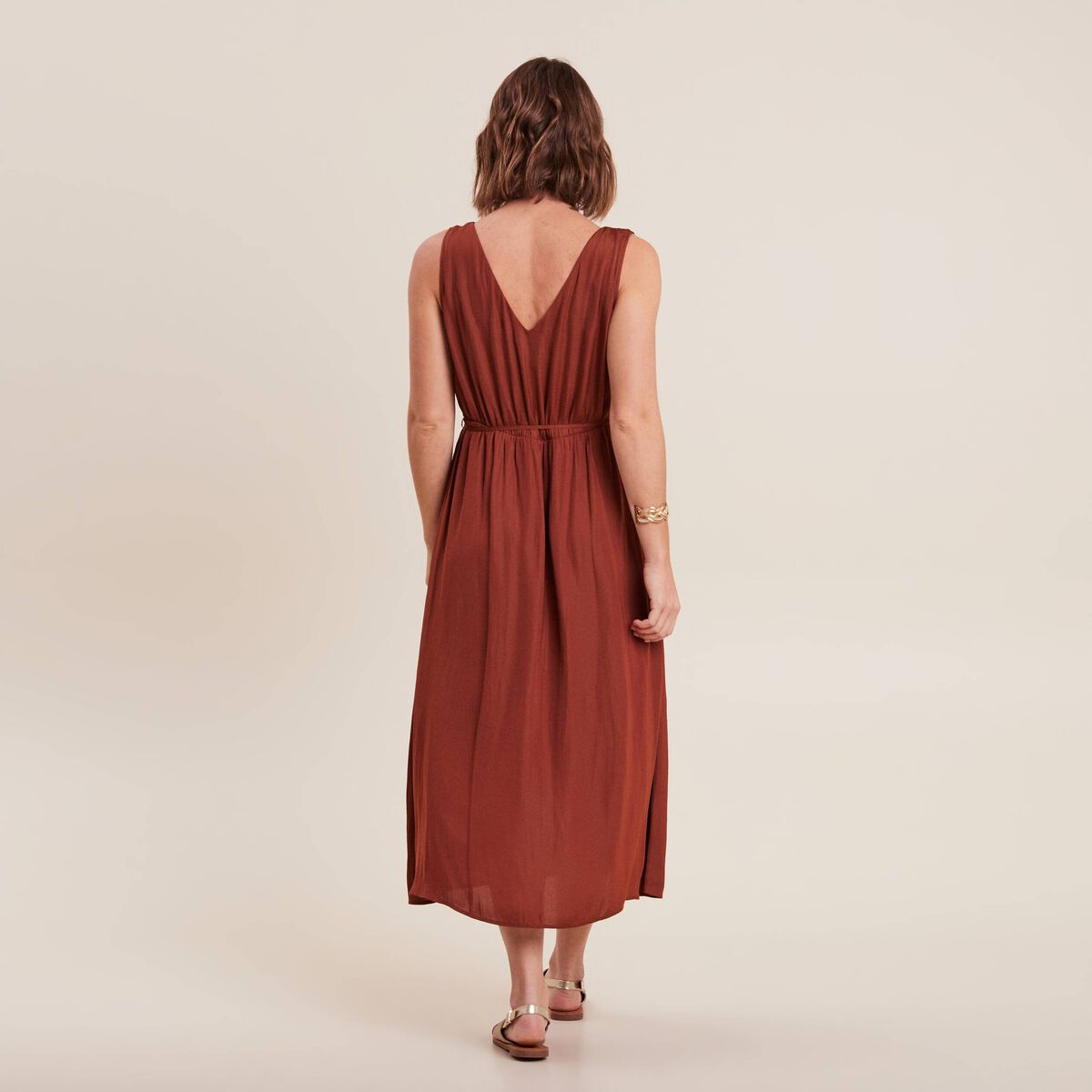 Robe midi évasée satin marron foncé femme