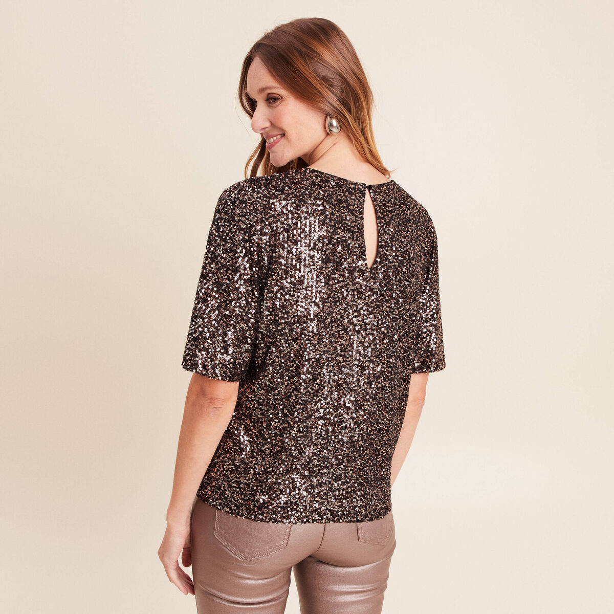 T-shirt &agrave; sequins manches coudes marron fonc&eacute; femme