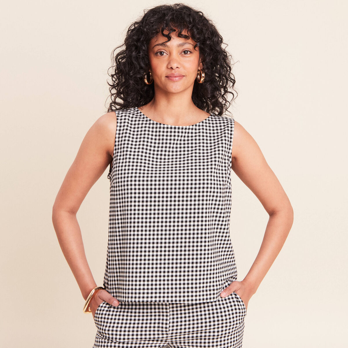 Blouse courte col bateau noir femme