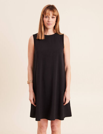 Robe courte &eacute;vas&eacute;e sans manches col rond noir femme