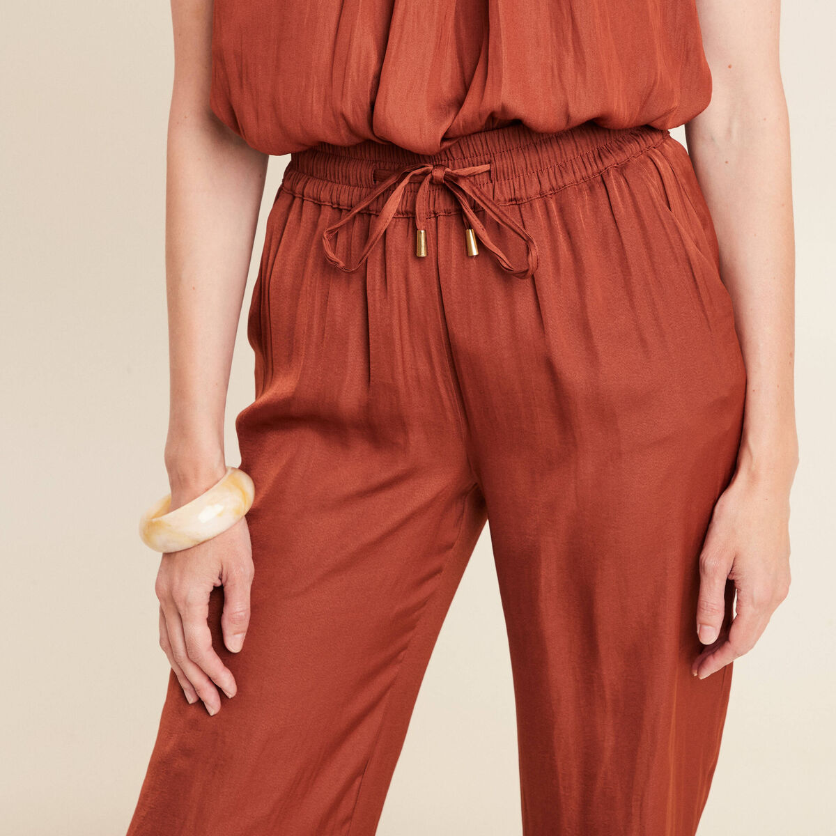 Pantalon coupe large taille haute marron fonc&eacute; femme