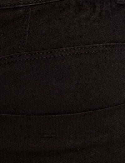Jean coupe ajust&eacute;e 7/8&egrave;me noir femme