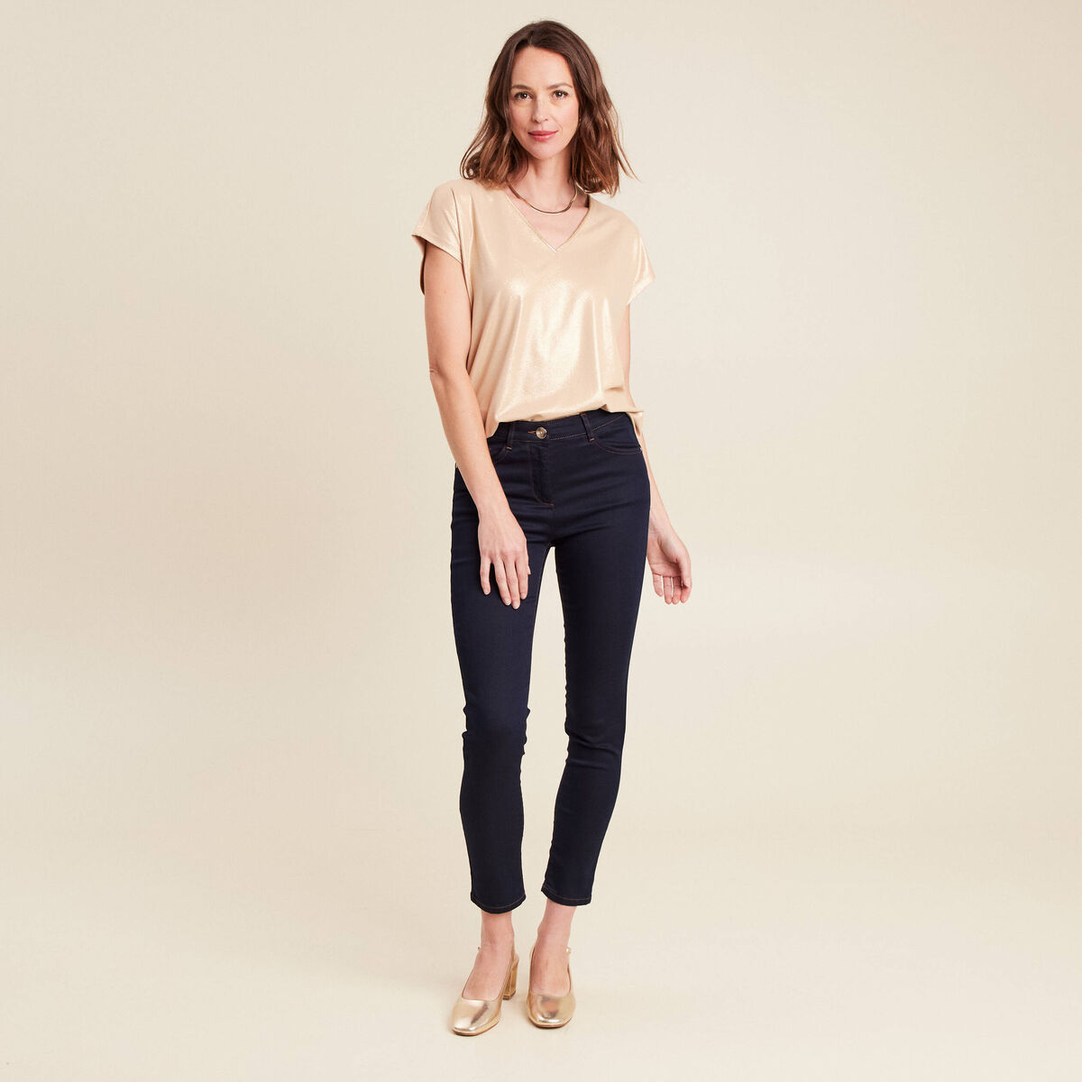 t-shirt col V manches courtes beige femme
