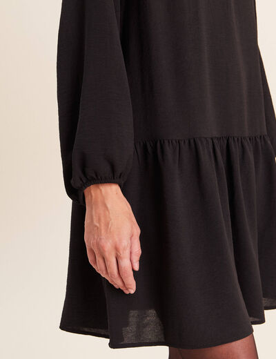 Robe courte &eacute;vas&eacute;e col v manches longues noir femme