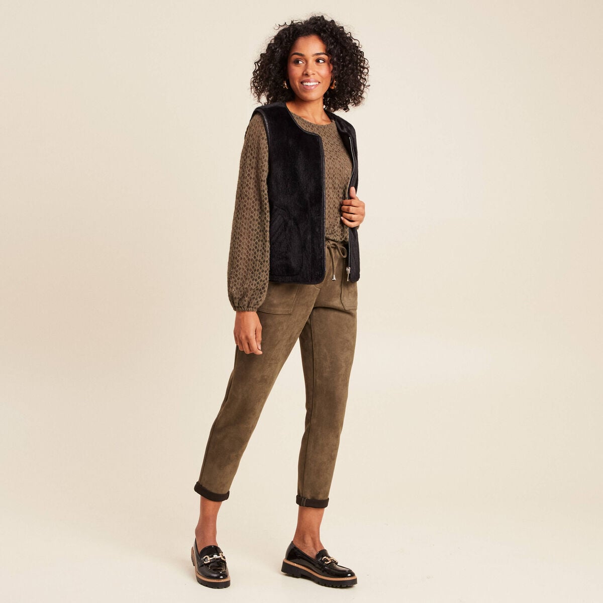 Veste sans manches sans col marron fonc&eacute; noir femme