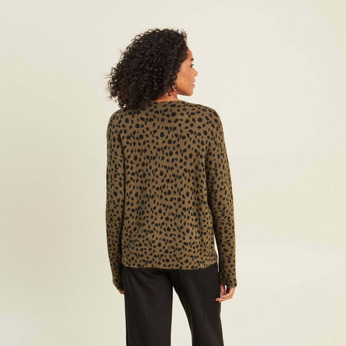 Pull droit col rond manches longues vert femme