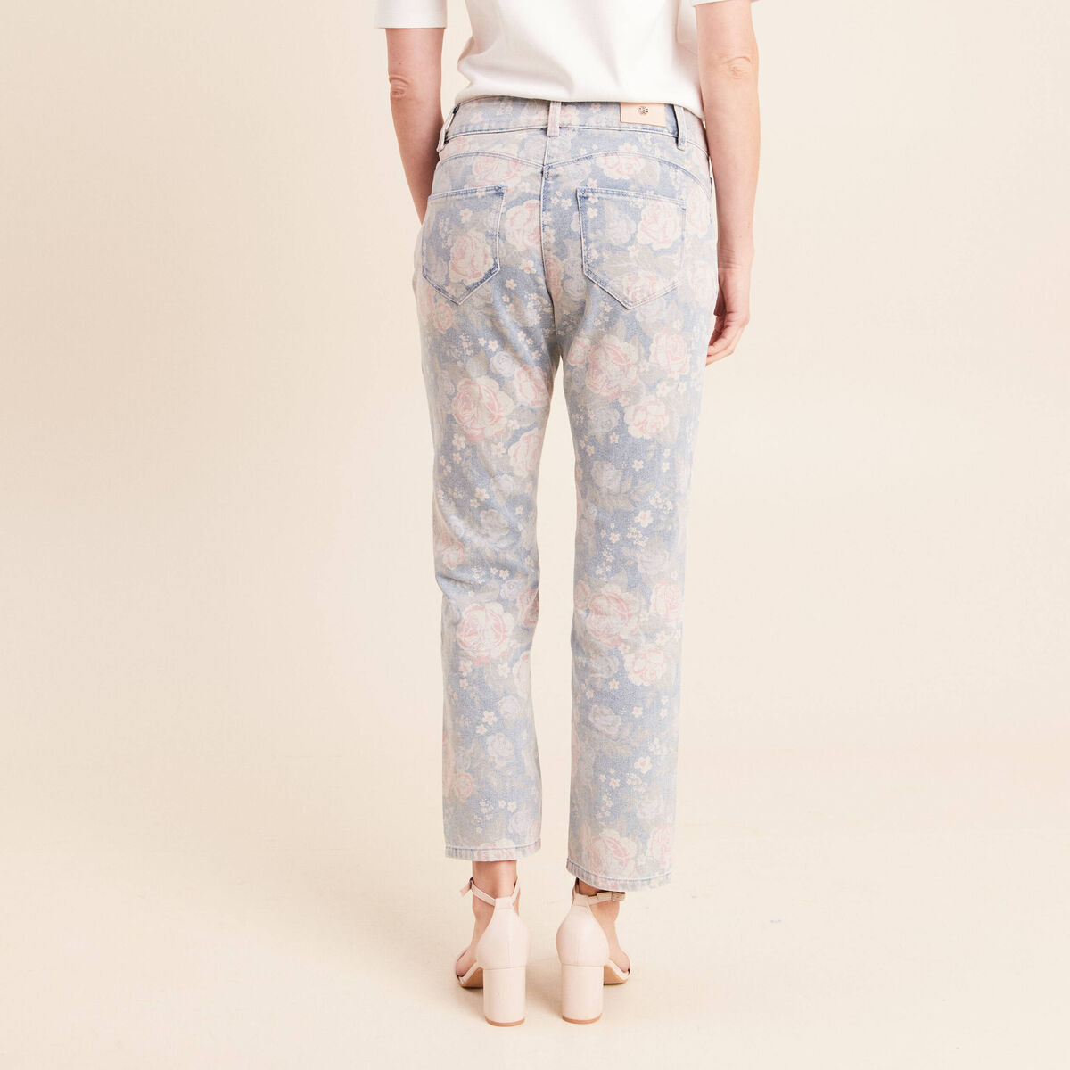 Jean coupe droite 7/8&egrave;me taille standard rose femme