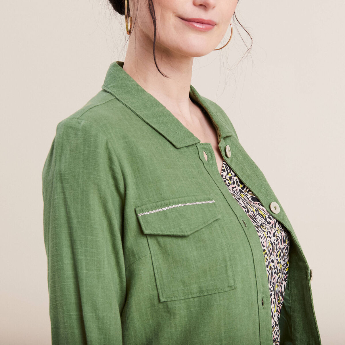 Veste droite boutonnée vert femme