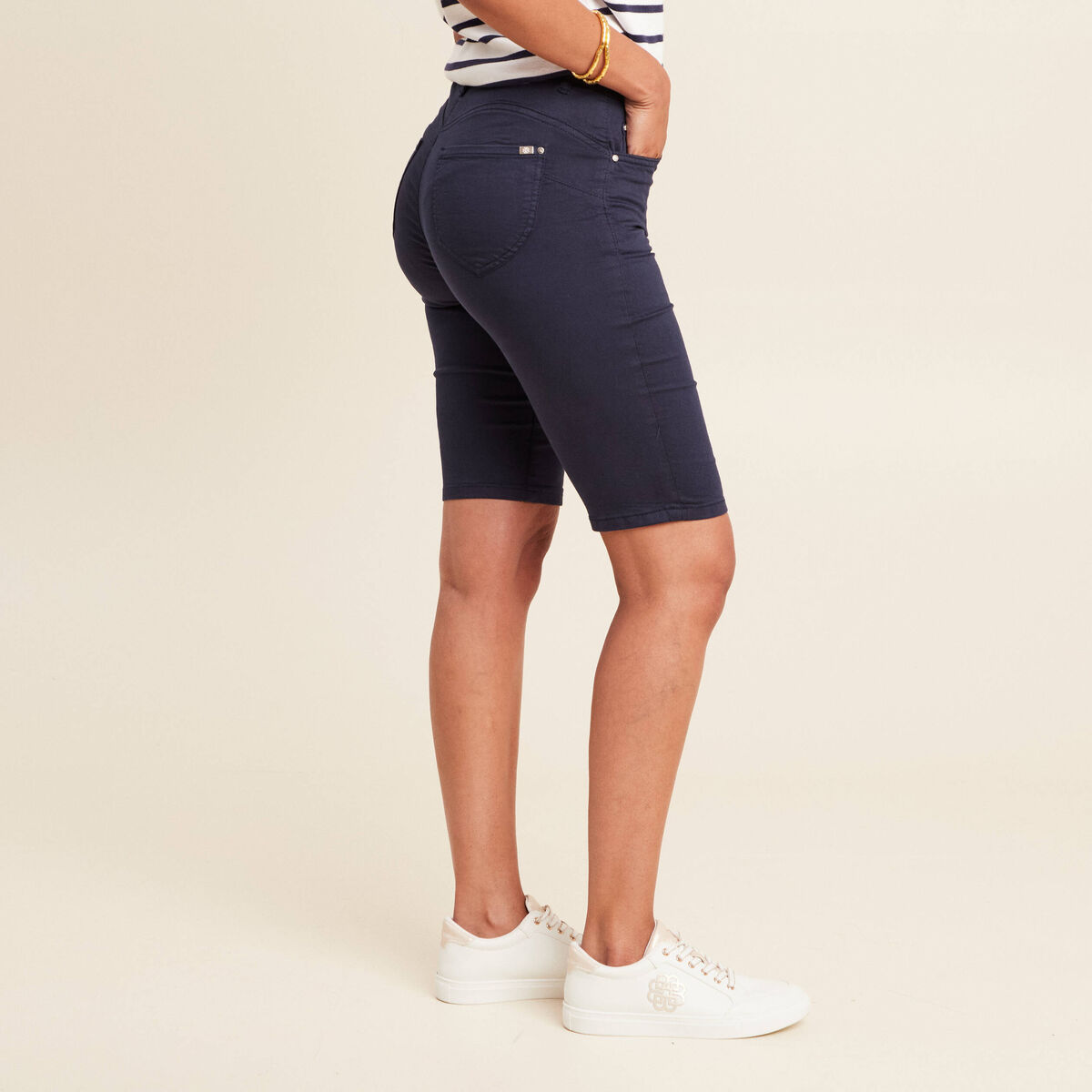 Bermuda magique Le L&eacute;ger bleu marine femme