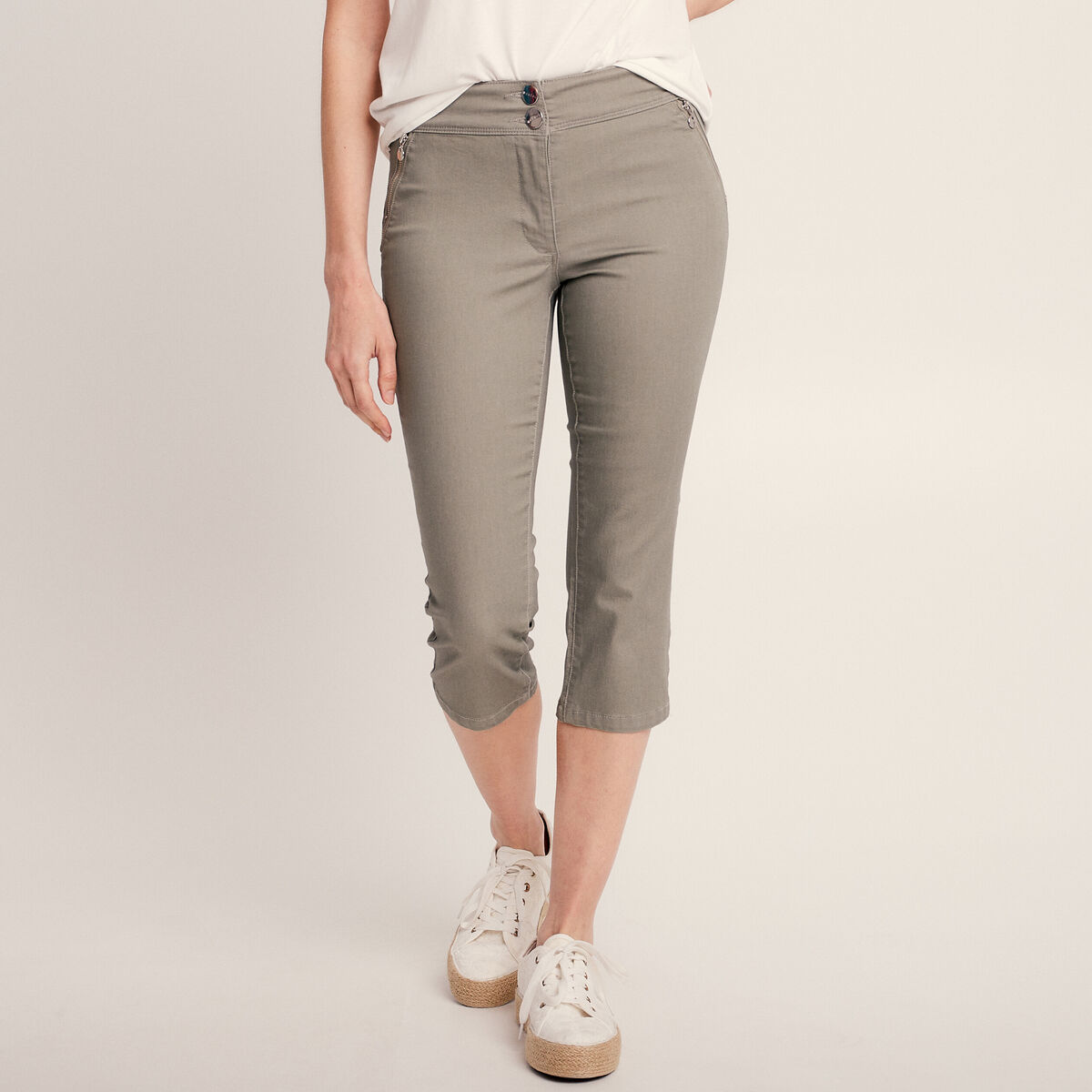 Pantacourt ajusté vert clair femme