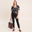 T-shirt col v manches courtes noir femme